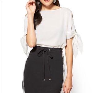 New York & Co Cold Shoulder Blouse Size M